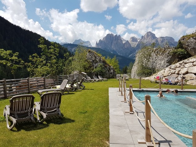 CAMPING-VIDOR-PISCINA-ESTERNA