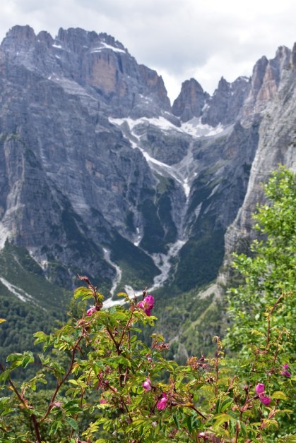 DOLOMITI-DI-BRENTA-RIFUGIO-LA-MONTANARA