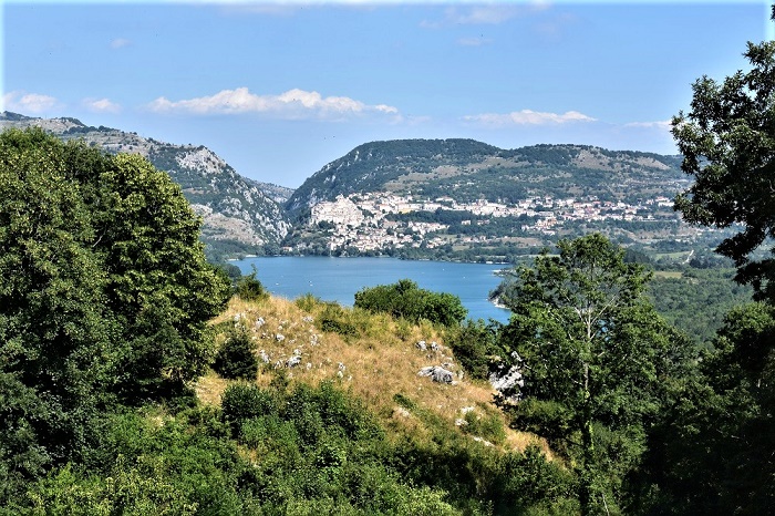 Veduta del Lago di Barrea